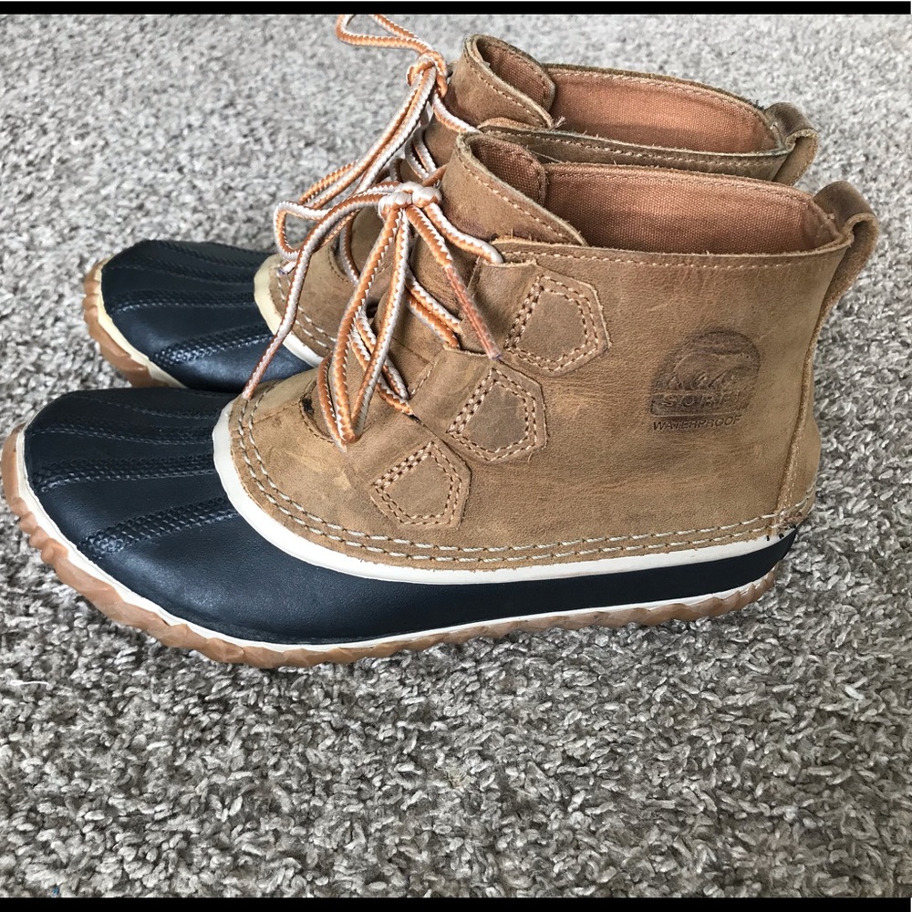 Sorel Out N About Waterproof Leather boot